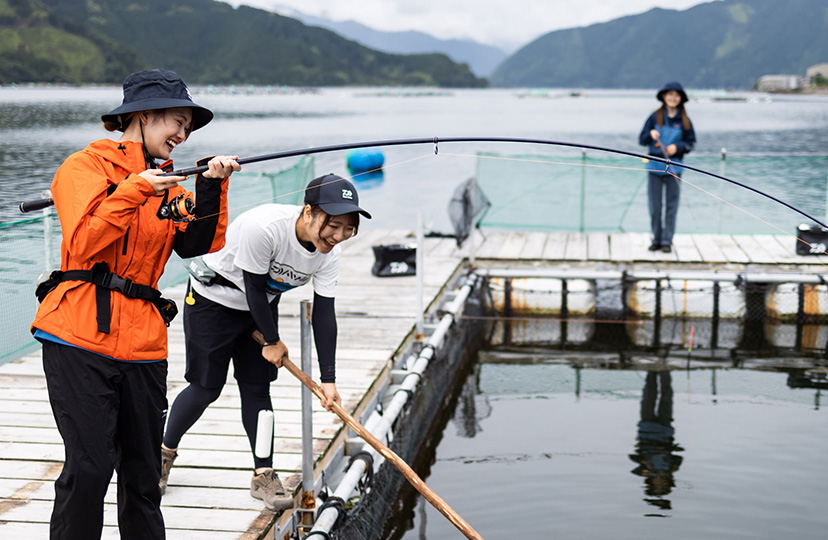 海上釣堀・イカダ・カセ