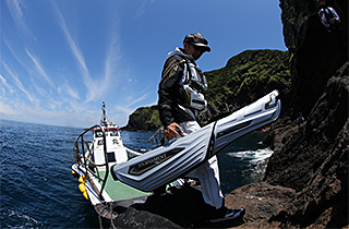 DAIWA : トーナメント ライト ロッドケース(C) - Web site