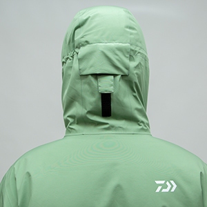40％off 新品 ダイワ 防寒 DW-1922 ゴアテックス プロダクト ウィンタースーツ ブラックカモ （2XL、3XL）
